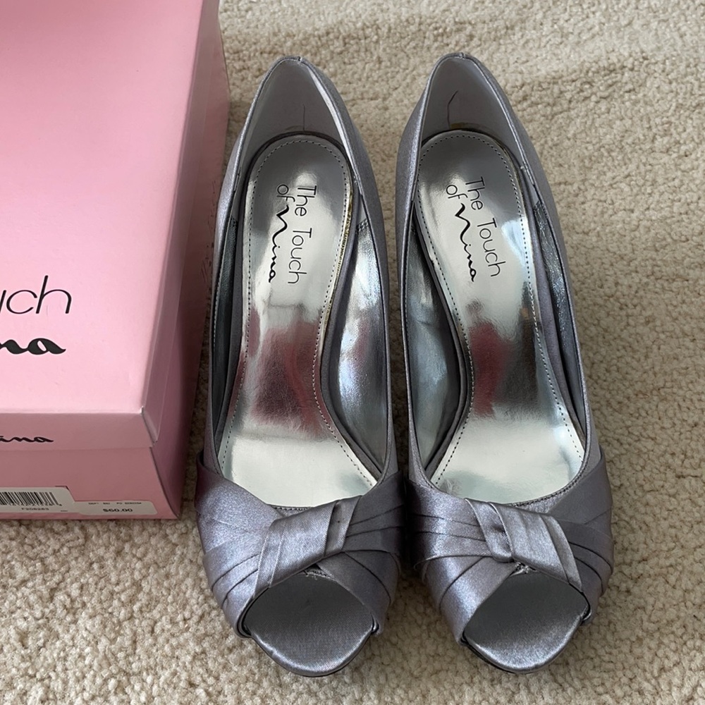 High heels- never been worn